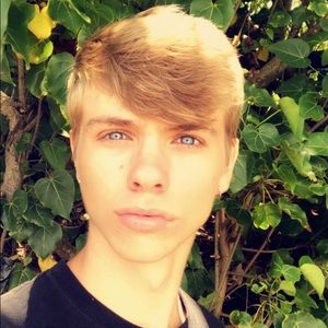 Meet your Posher, Haston